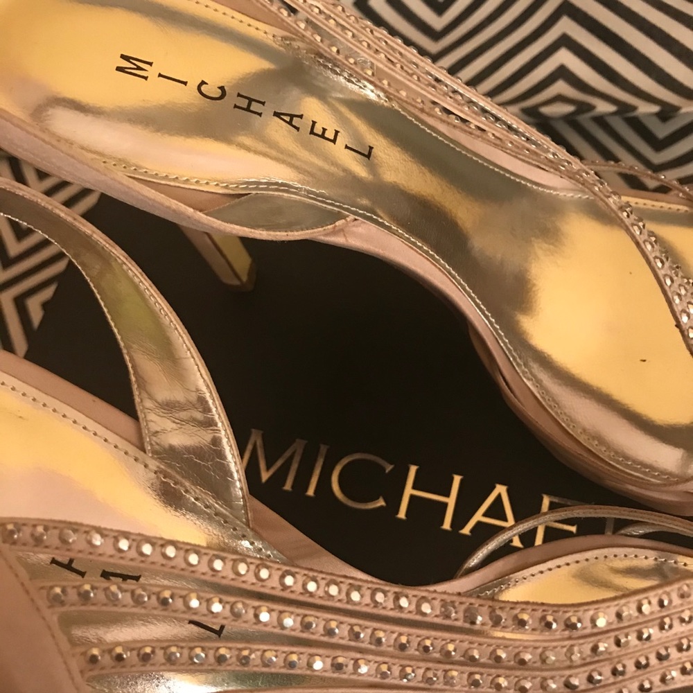 Michael Shannon Gold and Cream Heels - Picture 7 of 11
